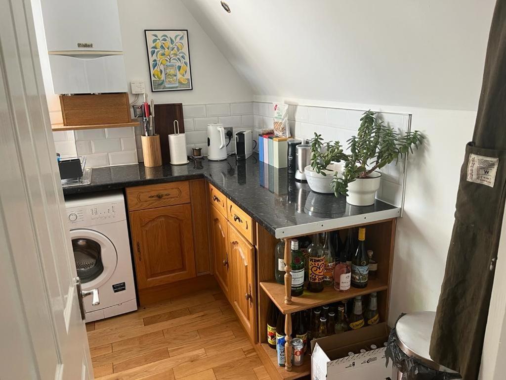 2 Bedroom Top Floor Flat, West Dulwich Free Street Parking Londra Dış mekan fotoğraf
